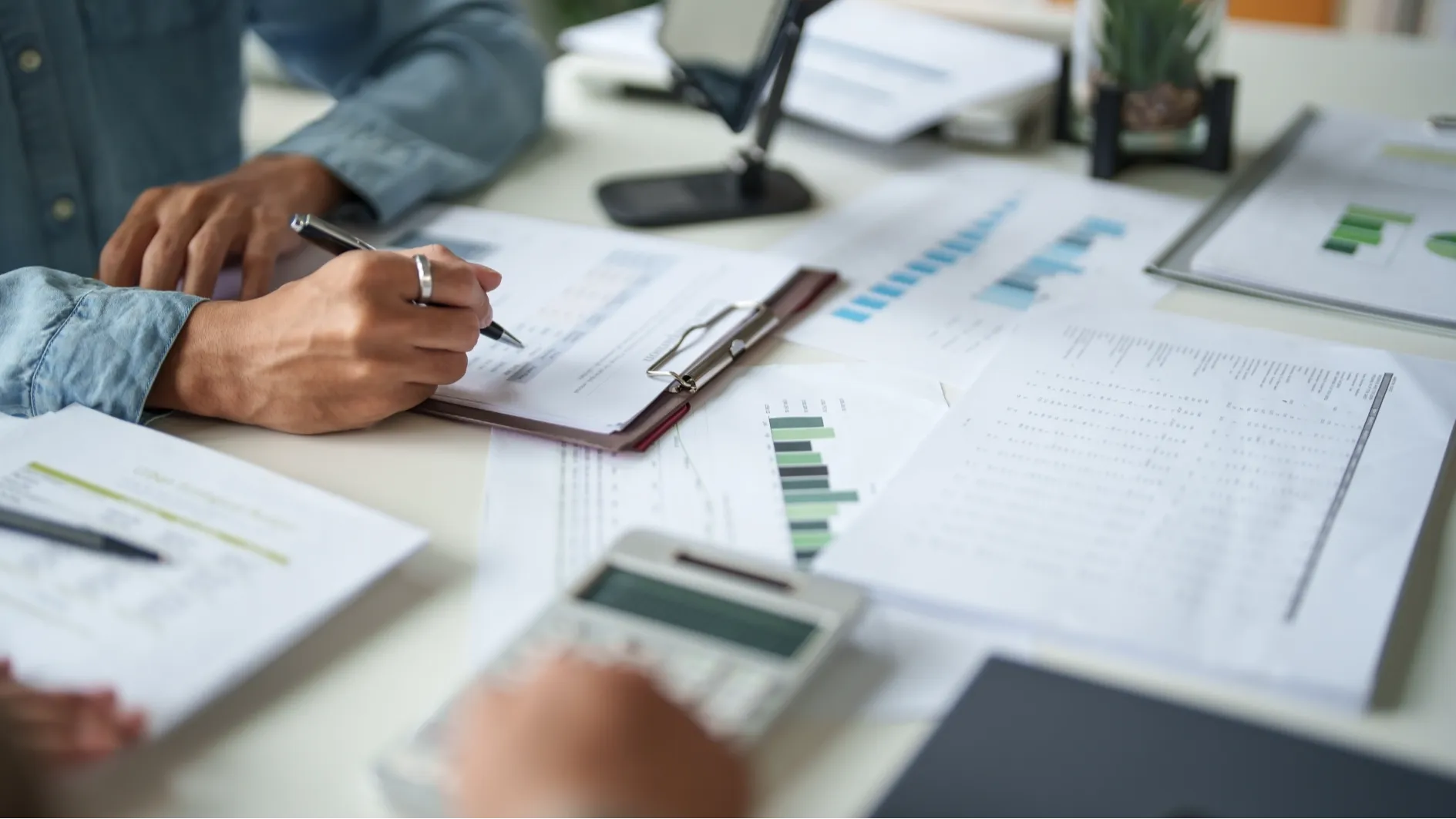 AI Accounting Helps Businesses Reduce Financial Errors, Is It Really Safer?