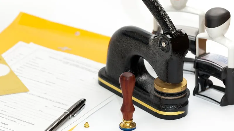 Why Law Firms Should Personalize Their Document Portals with Custom Logos