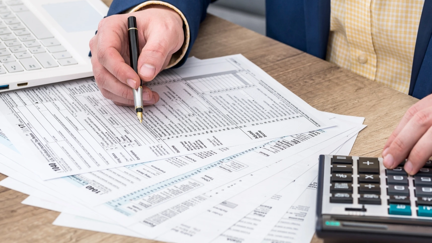 Cloud ERP System for Medium-Sized Companies: Financial and Tax Control in One System