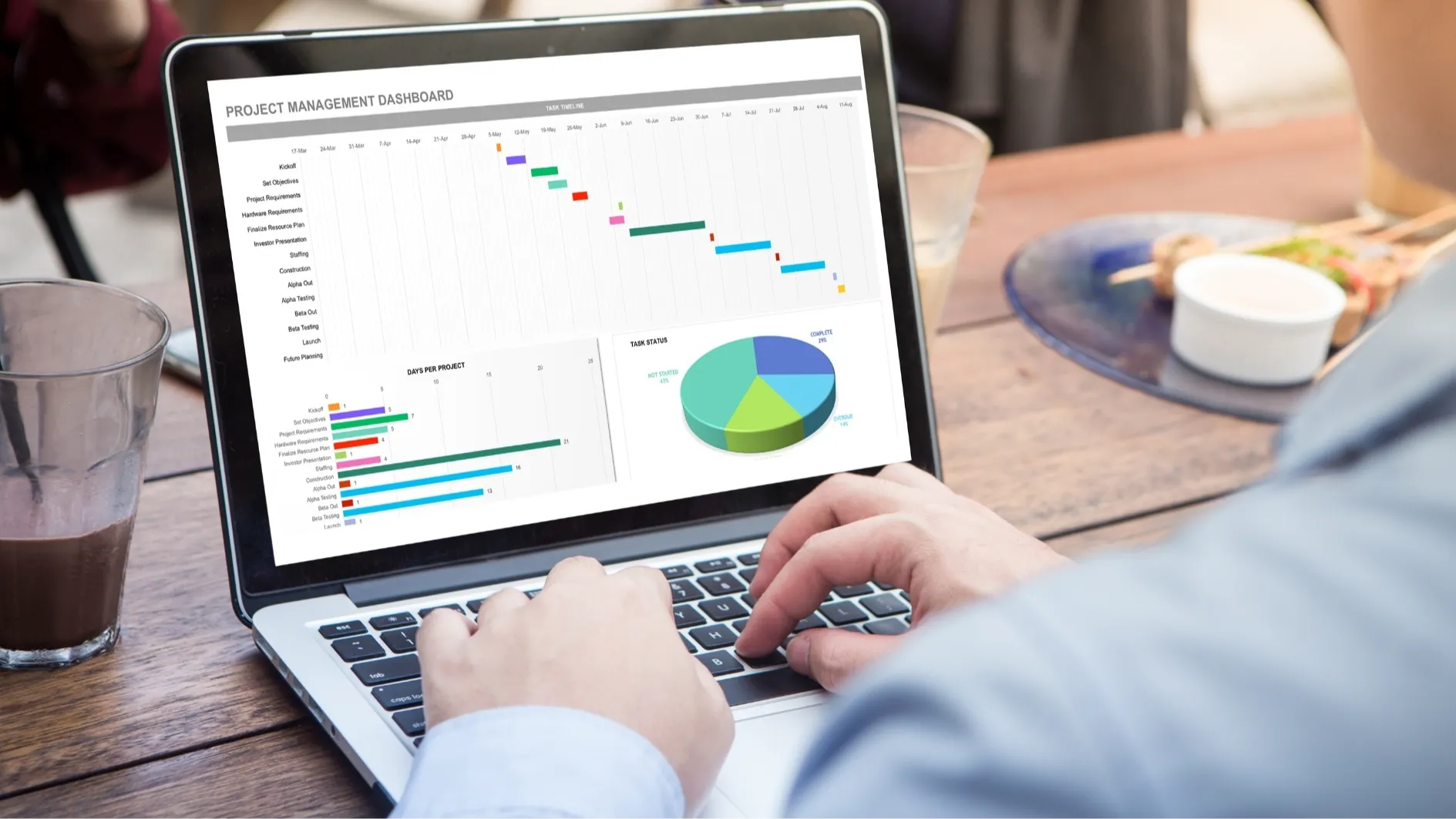 Still Using Excel for Business Finance? Here Are the Risks You Often Don't RealizeIs Excel Still Enough for Managing Business Finances?
