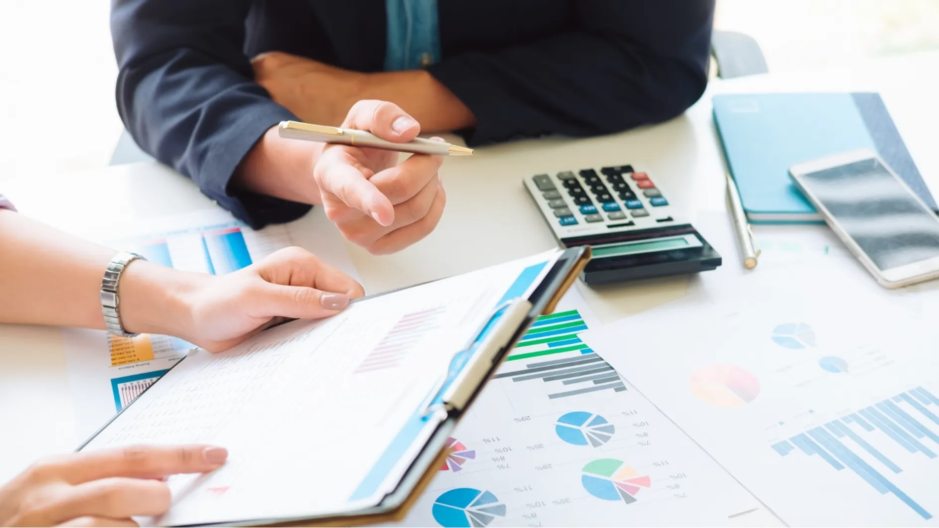 AI in Bookkeeping: A New, Hassle-Free Way to Manage Your Finances