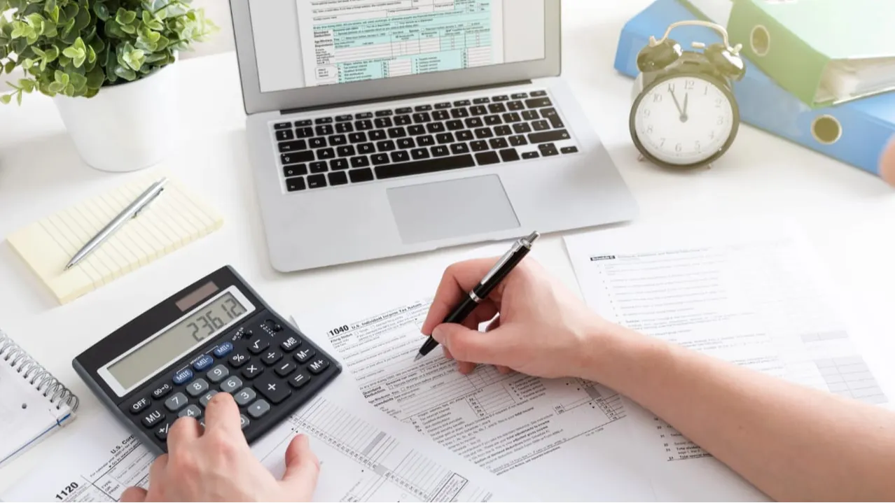 Why Startups & SMEs Need Keloola Accounting for Growth