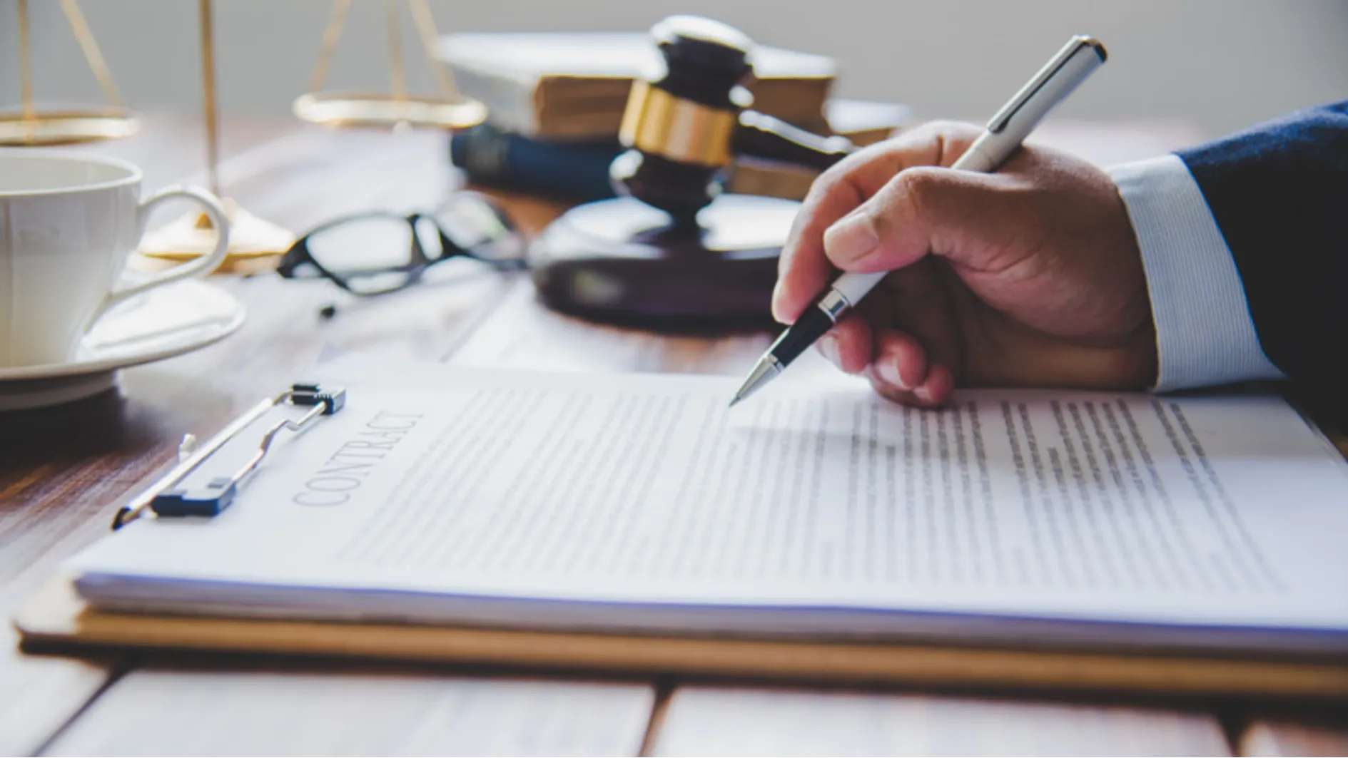 Mengapa Cloud Terenkripsi untuk File Legal Penting di Era Digital
