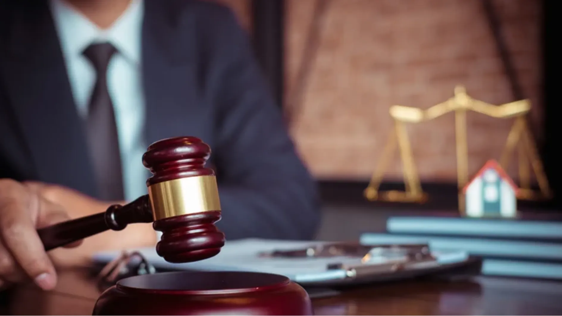 Using Blockchain for Legal Document Security and Authentication